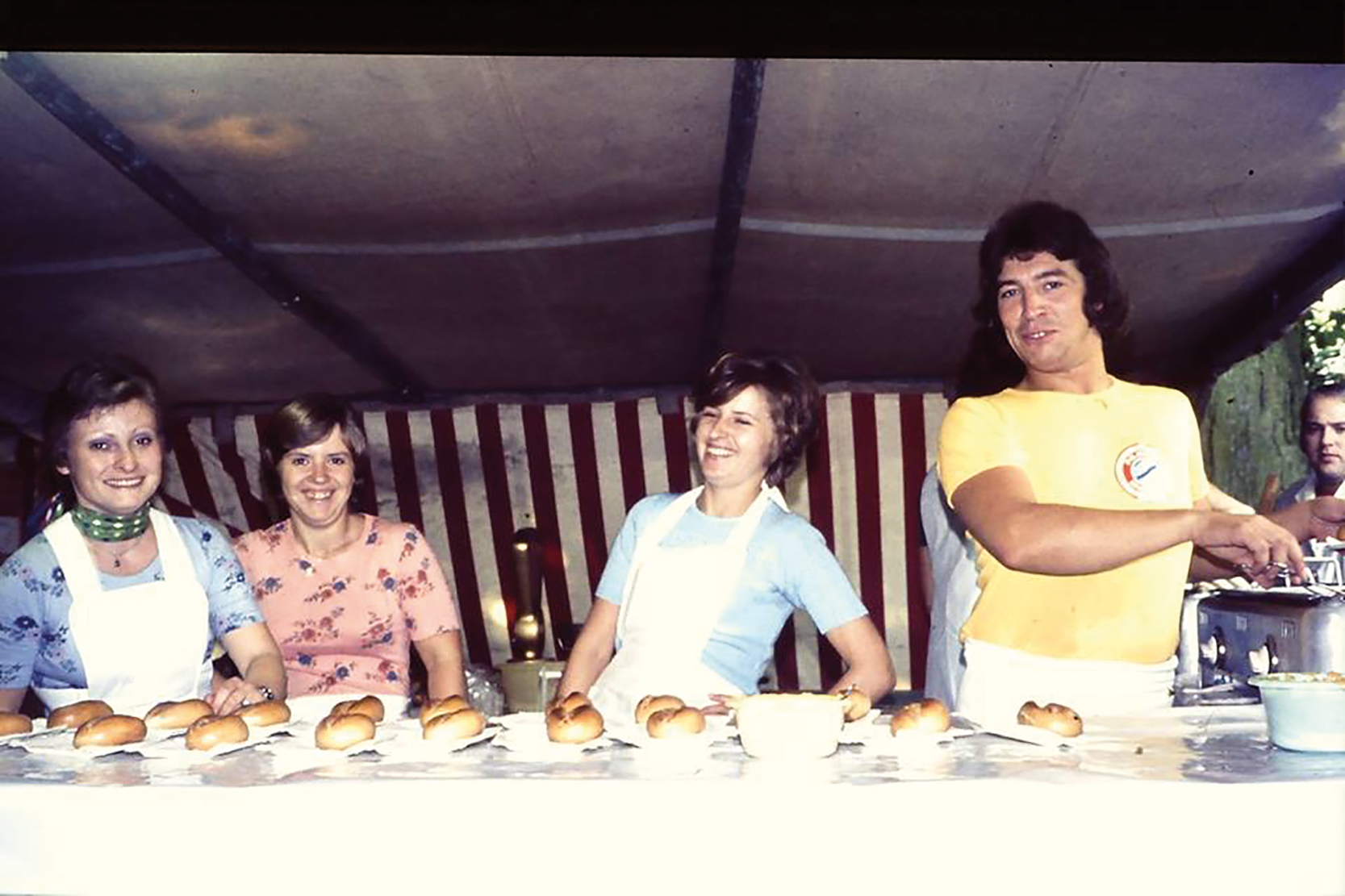 Bewirtungsteam 1975 Image